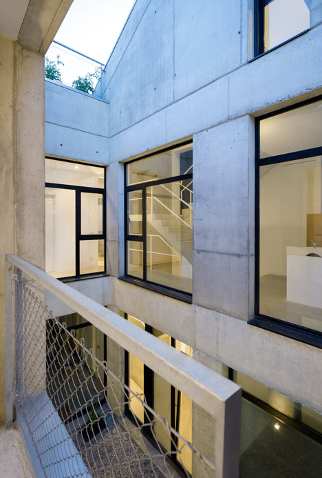 MNGB House by VAUM Architects