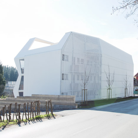 Ragnitzstrasse 36 apartment block by Love Architecture and Urbanism