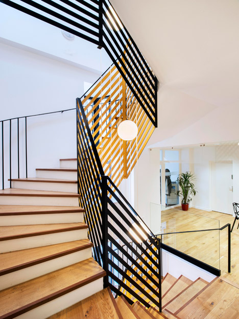 Refurbishment and extension of the City Hall of Pre Saint-Gervais by Zoomfactor Architectes