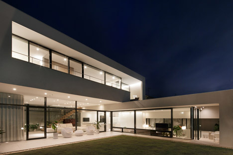 S residence by so1architect