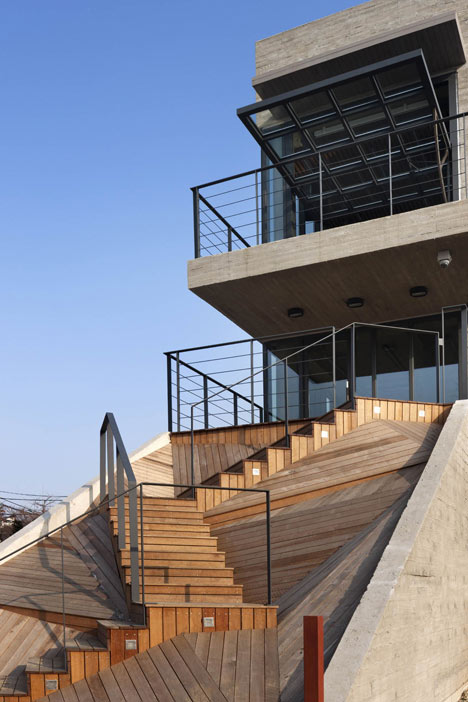 Sinjinmal Building by Studio_GAON
