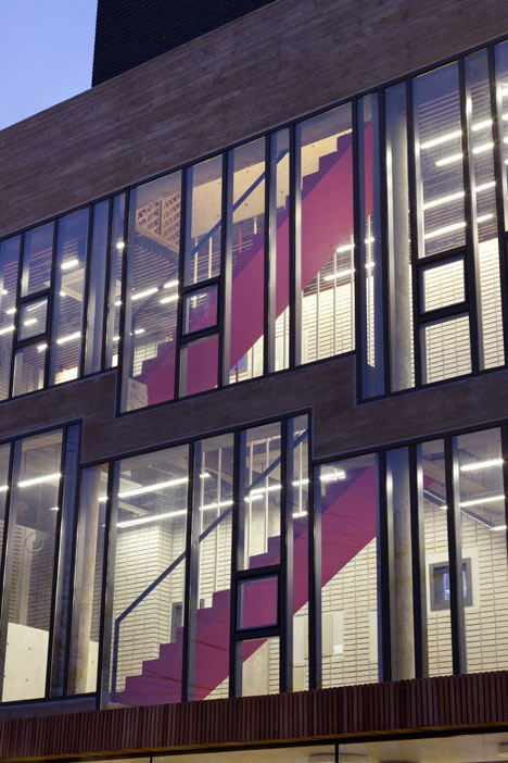 Sinjinmal Building by Studio_GAON
