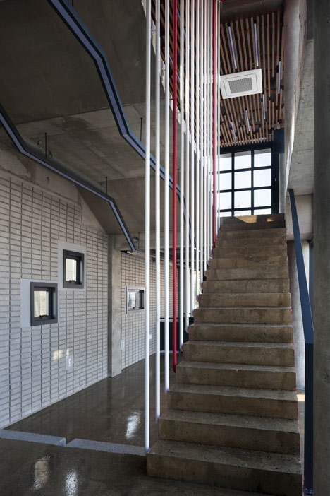 Sinjinmal Building by Studio_GAON