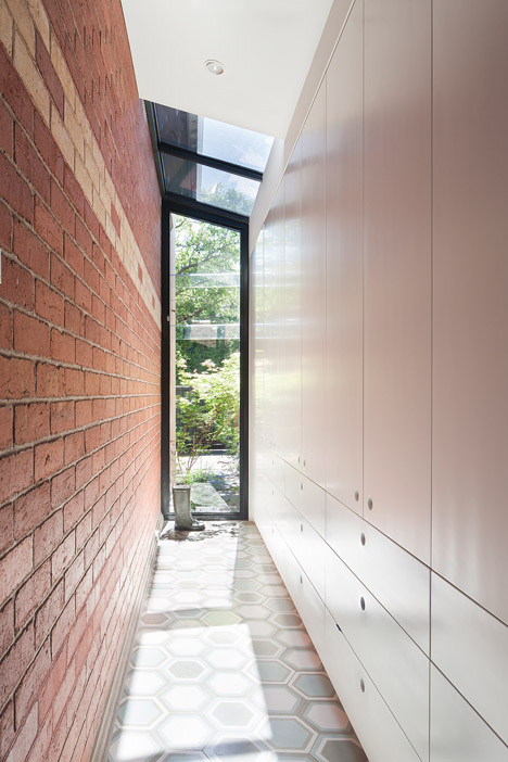 St Kilda East House by Clare Cousins Architects