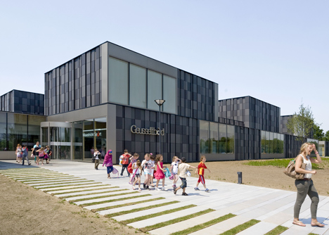 Swimming pool complex Maastricht by Slangen + Koenis Architecten