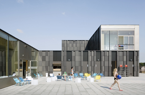Swimming pool complex Maastricht by Slangen + Koenis Architecten