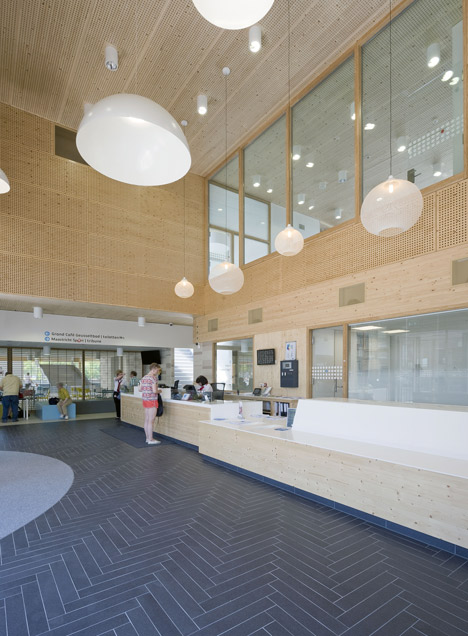Swimming pool complex Maastricht by Slangen + Koenis Architecten