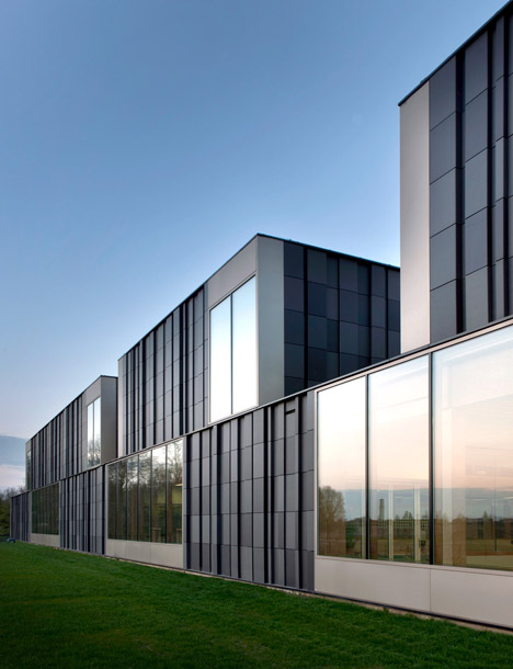 Swimming pool complex Maastricht by Slangen + Koenis Architecten