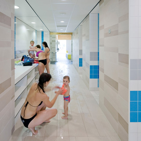 Swimming pool complex Maastricht by Slangen + Koenis Architecten