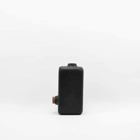 Vase Renverse by Paul Menand