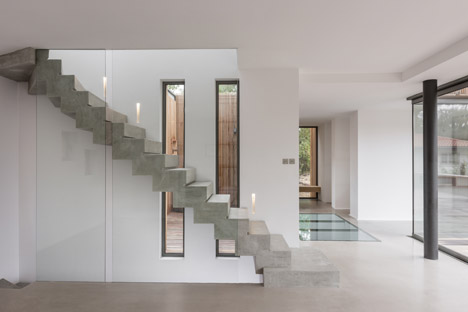 Villa Chiberta by Atelier Delphine Carrère