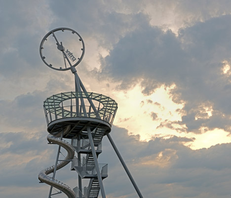 Vitra-Slide-Tower-by-Carsten-Holler_dezeen_468_5