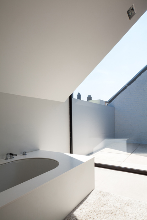 Wooden House CM by Bruno Vanbesien