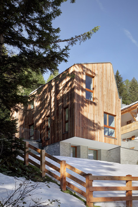 Casa FM by Enrico Scaramellini Architetto