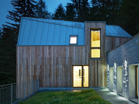 Casa FM by Enrico Scaramellini Architetto