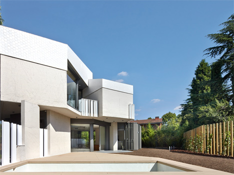 Casa Zinganshina by Bailo Rull arquitectura. Image by José Hevia. Casa Zinganshina by Bailo Rull arquitectura. Image by José Hevia.