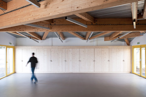 Community centre Sardine by Gayet-Roger Architects