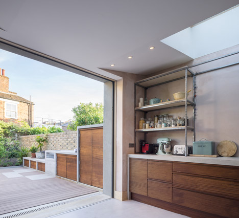 Concrete House by Studio Gil