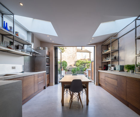 Concrete House by Studio Gil
