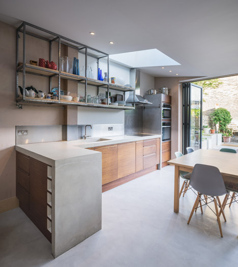 Concrete House by Studio Gil