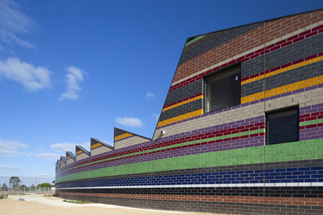 Dallas-Brooks-Community-Primary-School by McBride Charles Ryan mirrors the local skyline