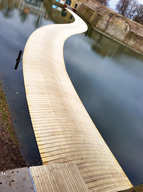 Dutch Floating Bridge by RO and AD architects_dezeen_1