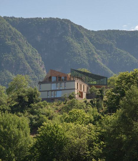 Elisabeth and Helmuth Uhl foundation by modostudio