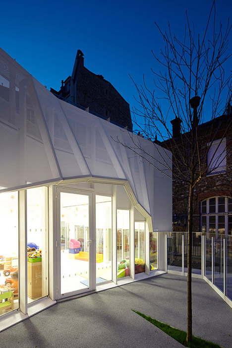 Epée de Bois by h2o architectes