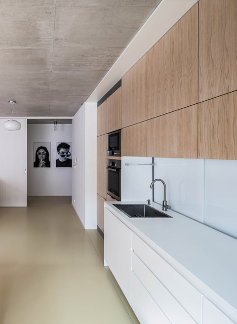 Family House Dlhe Diely Bratislava by Plusminus Architects