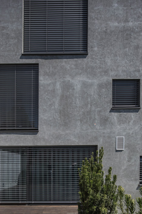 Family House Dlhe Diely Bratislava by Plusminus Architects