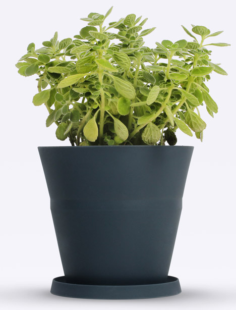Fold Pot by Emanuele Pizzolorusso for Zincere