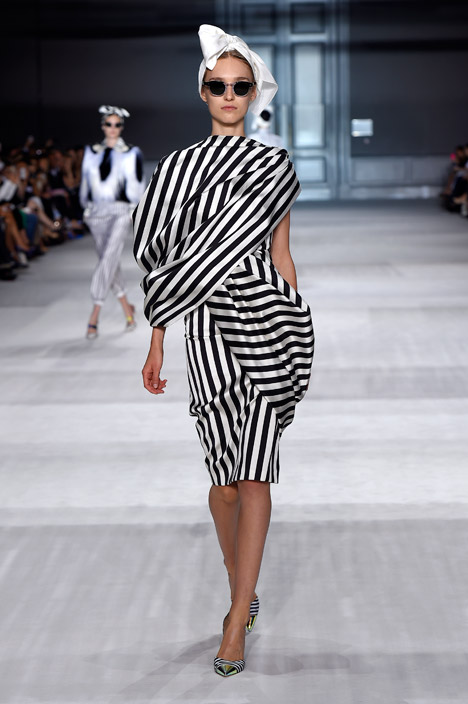 Giambattista Valli Haute Couture Autumn Winter 2014