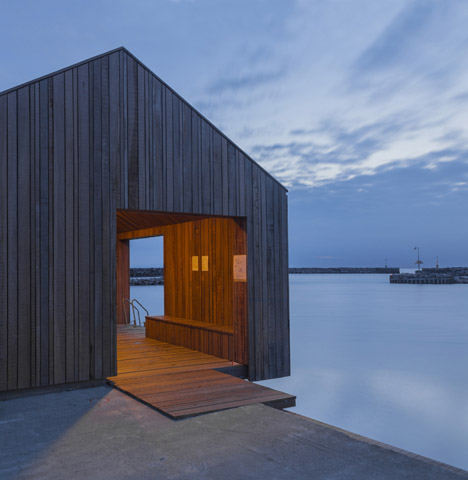 Hasle Harbour Bath by White Arkitetker