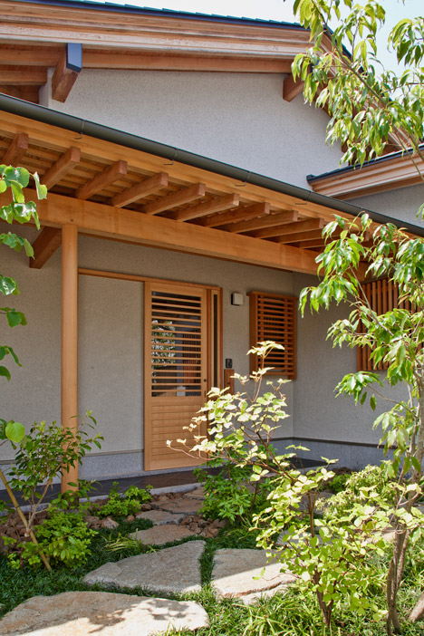 House of Nagahama by Takashi Okuno