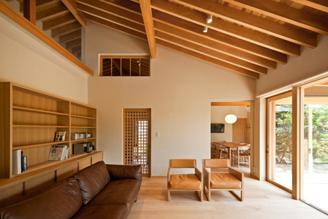 House of Nagahama by Takashi Okuno