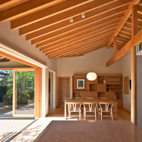 House of Nagahama by Takashi Okuno