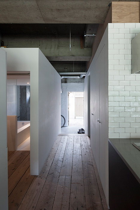 House with Loft by Hiroyuki Tanaka