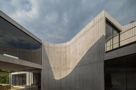 Concrete House P in Mexico by Cherem
