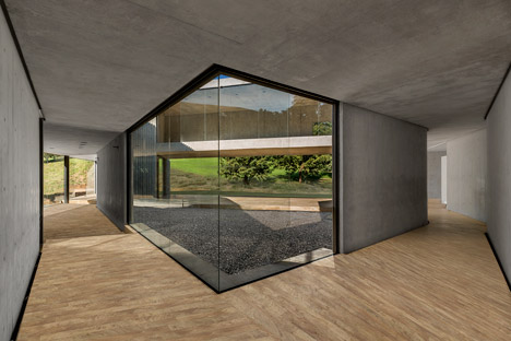 Concrete House P in Mexico by Cherem