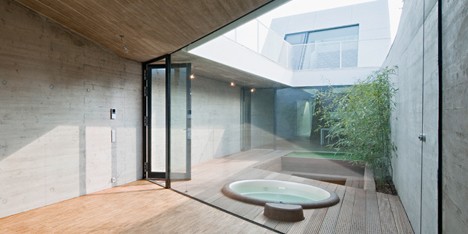 House by Caramel Architects