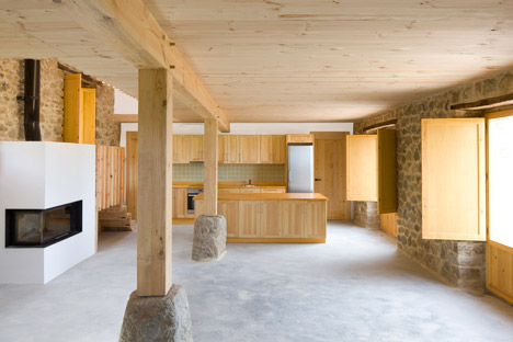 House in Cantabria by 2260mm, Manel Casellas and Mar Puig de la Bellacasa