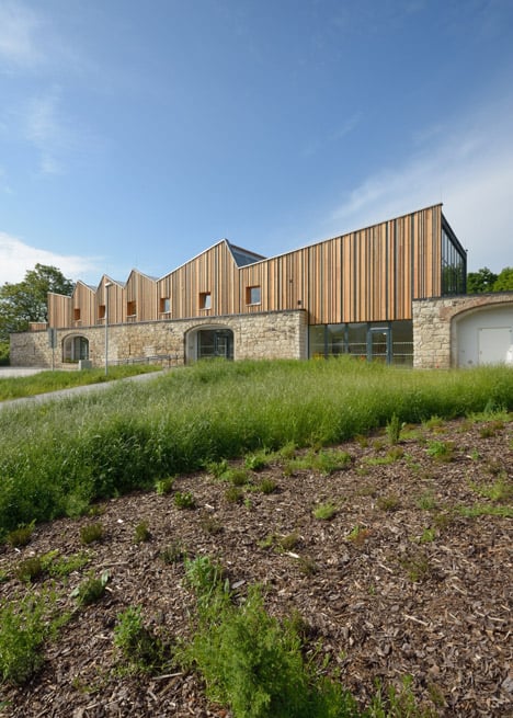JACER - training center by 3+1 Architekti