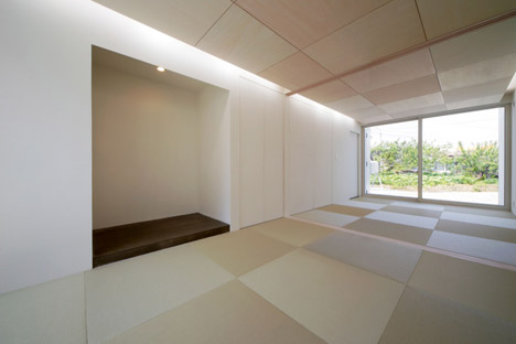 KHT house by IRA