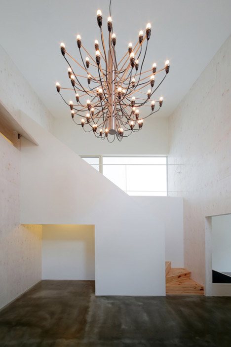 KHT-house-by-IRA_dezeen_468_18
