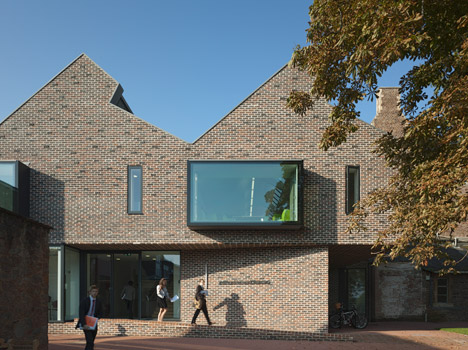 Kings College Library by Mitchell Taylor Workshop