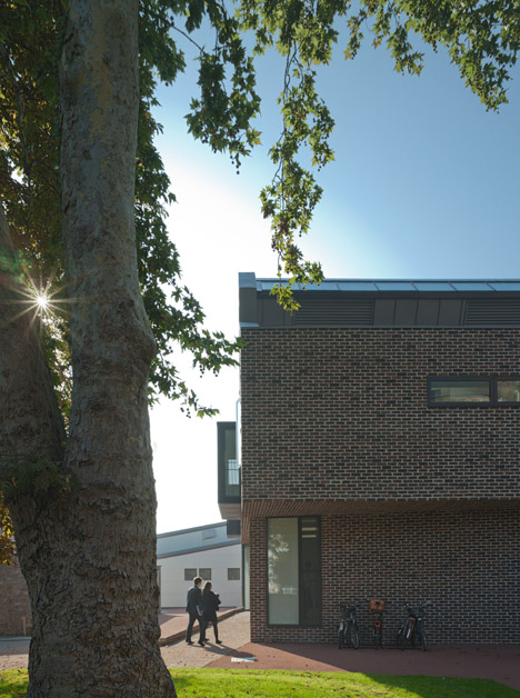 Kings College Library by Mitchell Taylor Workshop