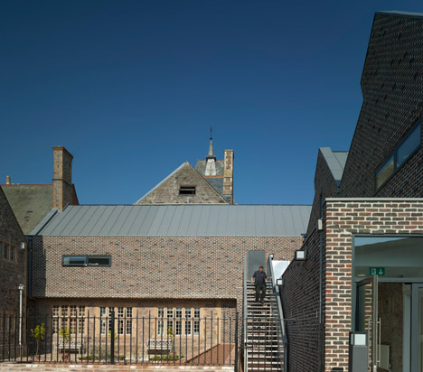 Kings College Library by Mitchell Taylor Workshop