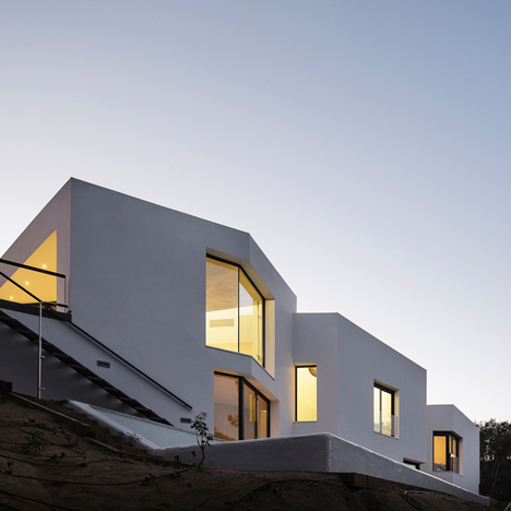 House in Llavaneres by Mirag