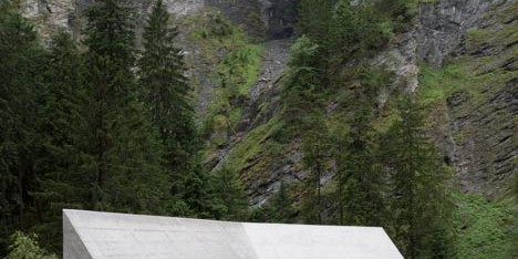 Concrete visitor centre by Iseppi/Kurath looms over an Alpine gorge