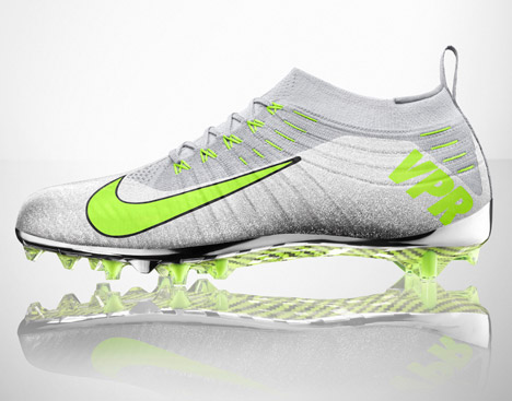 Nike Vapor Ultimate studded cleats